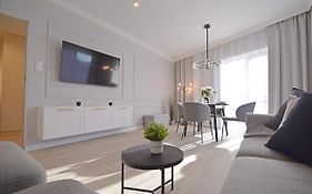 Flotylla-Apartamenty Bryza - Parking